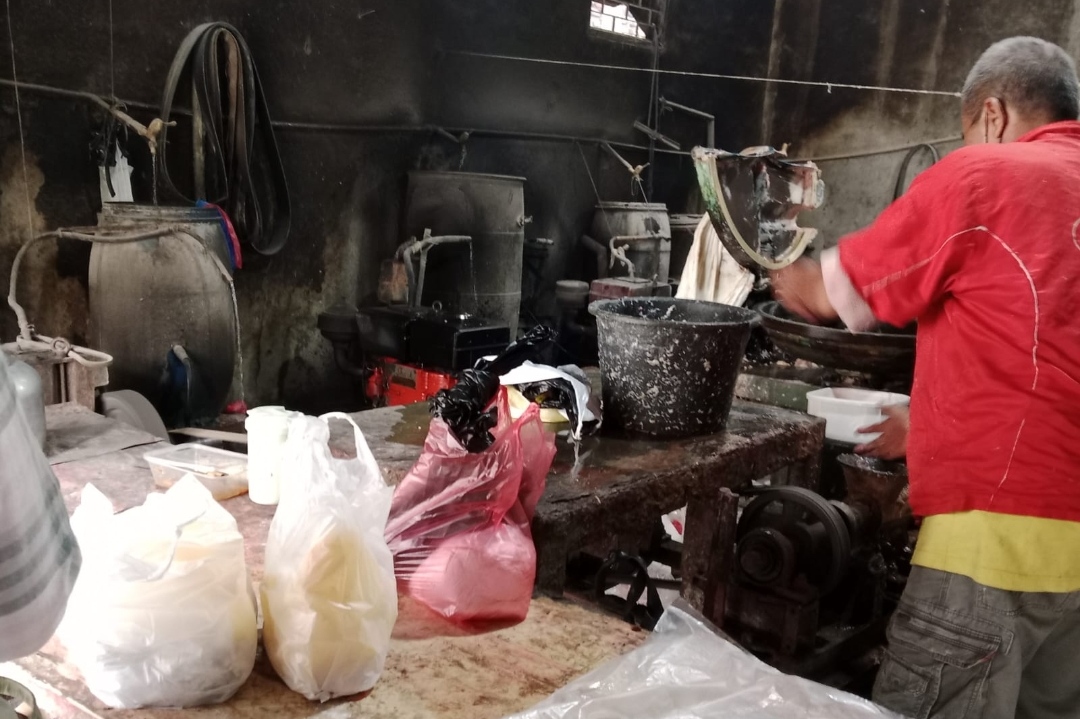 Olah Daging Kurban Jadi Bakso, Penggilingan Daging Kebanjiran Pesanan