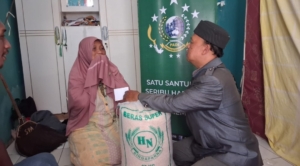 Tinggal di Rumah Sempit Bersama Anak, Mak Nonong Dapat Perhatian dari Yayasan Padi
