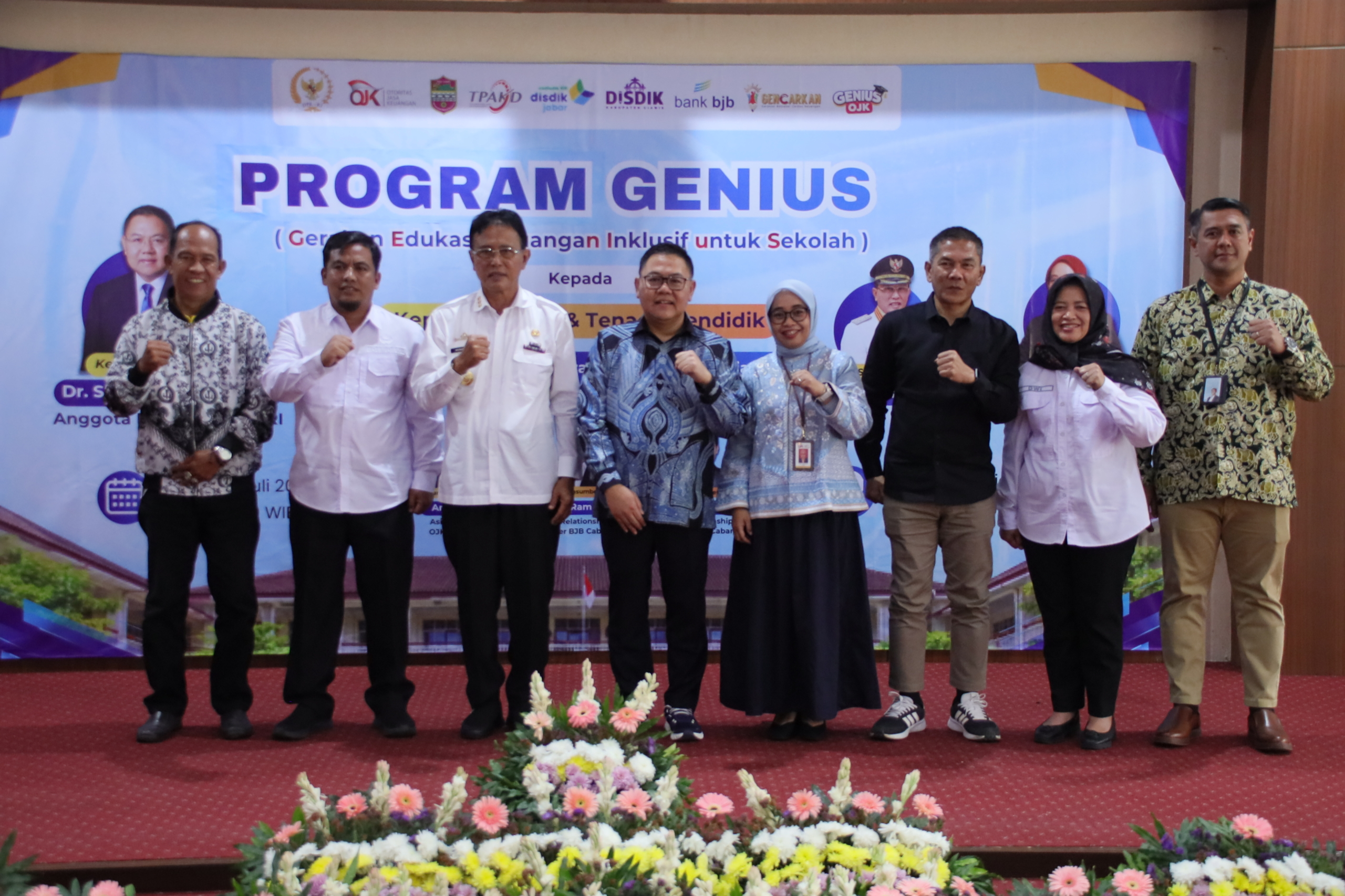 OJK Ingatkan Guru Waspadai Pinjol Ilegal, Investasi Bodong dan Judi Online