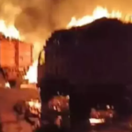 Kebakaran Melanda TPA Cipayung Depok, Dua Truk Pengangkut Sampah Ikut Terbakar