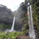 Curug Ciparay Tasikmalaya Kian Viral, Air Terjun Kembar Sedot Wisatawan dari Jakarta hingga Yogyakarta