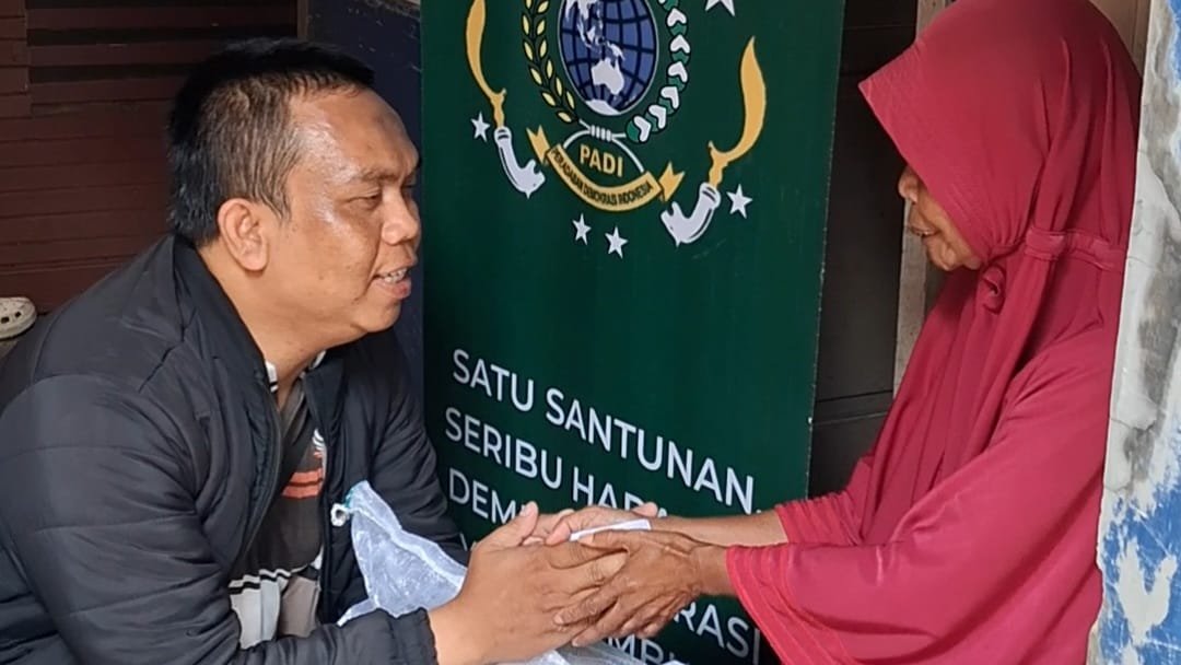 Program Save Jompo Bantu Mak Ilah, Lansia Tangguh Penopang Keluarga di Cipedes