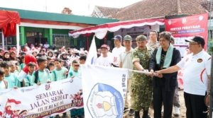 Milangkala SDN 5 Sukamenak dan HUT RI ke-81, Ketua DPRD Tekankan Pendidikan Berkarakter