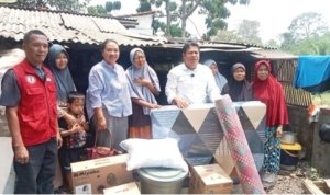 Anggota DPRD Kota Tasikmalaya Kepler Sianturi Bantu Warga Sukamulya